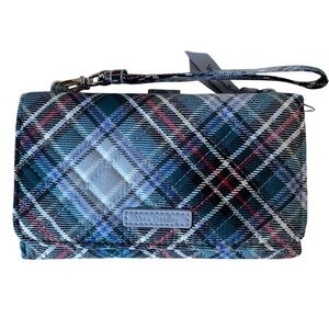 Vera Bradley RFID Smartphone Wristlet Wallet Snowy Plaid New